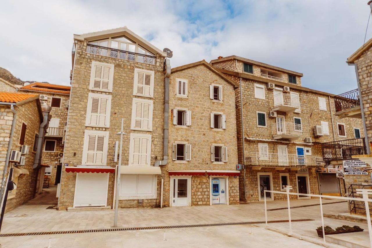 Apartments Galija Petrovac Lux מראה חיצוני תמונה