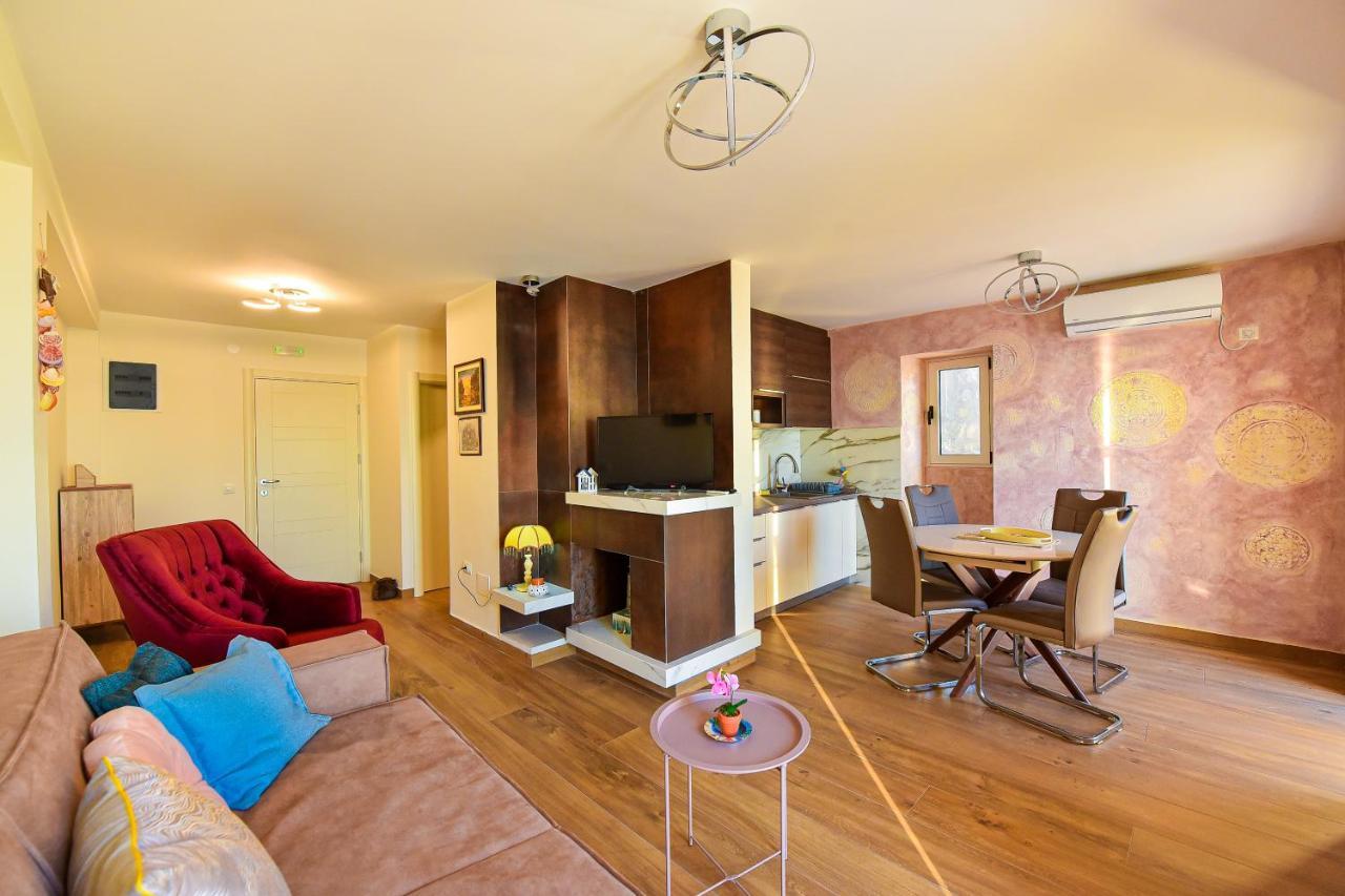 Apartments Galija Petrovac Lux מראה חיצוני תמונה