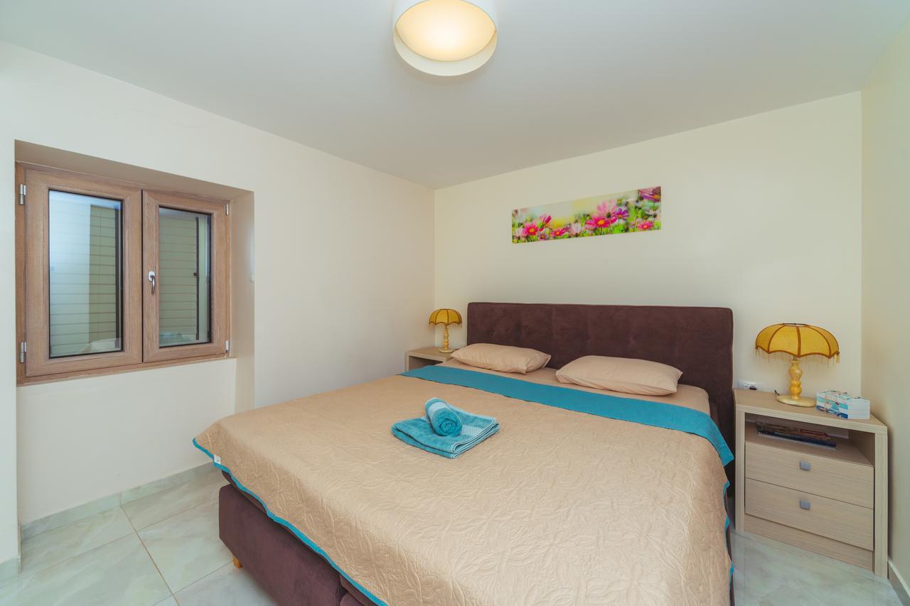 Apartments Galija Petrovac Lux מראה חיצוני תמונה