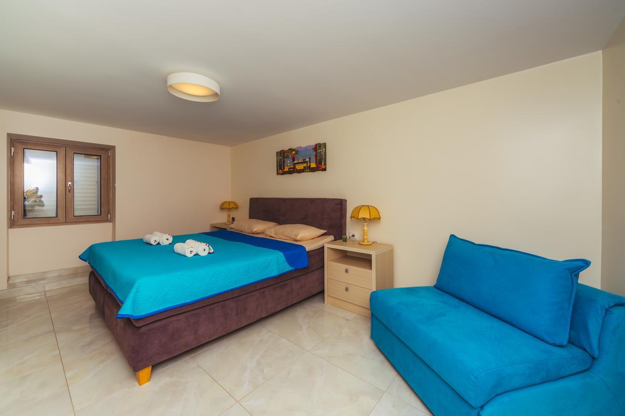 Apartments Galija Petrovac Lux מראה חיצוני תמונה