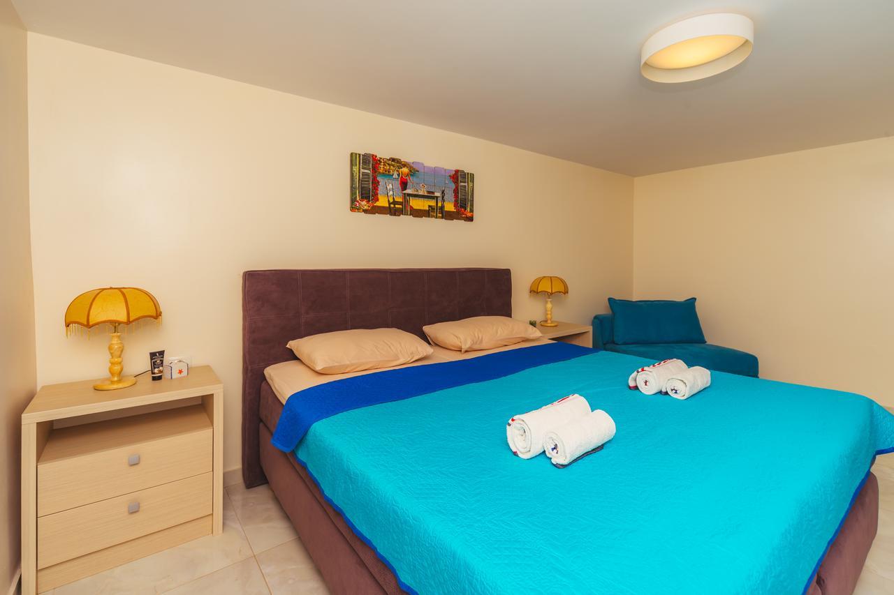 Apartments Galija Petrovac Lux מראה חיצוני תמונה